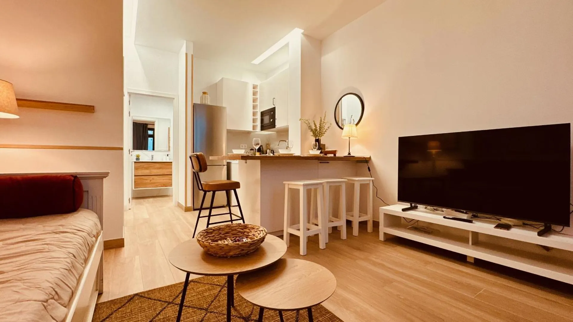 Click&Guest - Modern And Luxury Flat B In Telde Apartment